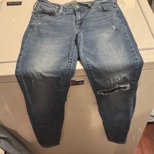 Old Navy Women's Light Blue Distressed Skinny Jeans